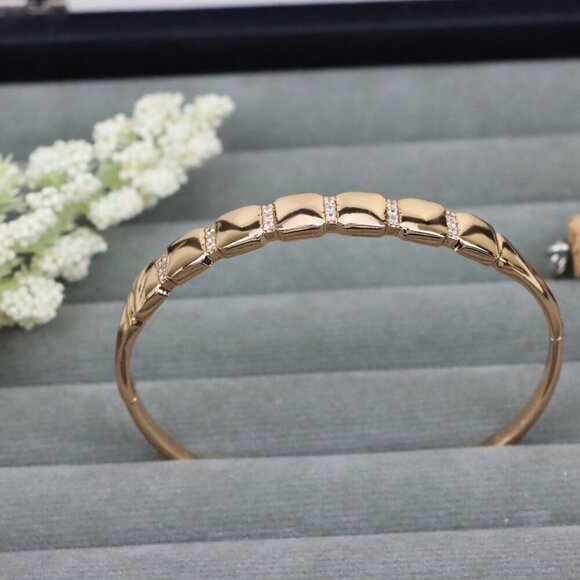 Elegant Rose Gold Bangle with Geometric Link Detailing, XPBL0583 - Picture 12 of 12